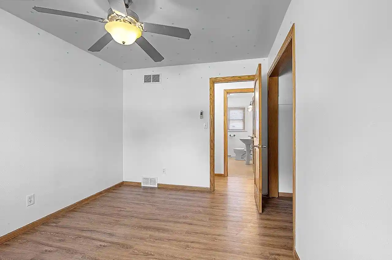 Photo 3 of Single family home for sale at 931 Coppens Rd, Green Bay, WI 54303 | MLS# 50332065 | Listing updated on 2026-09-08