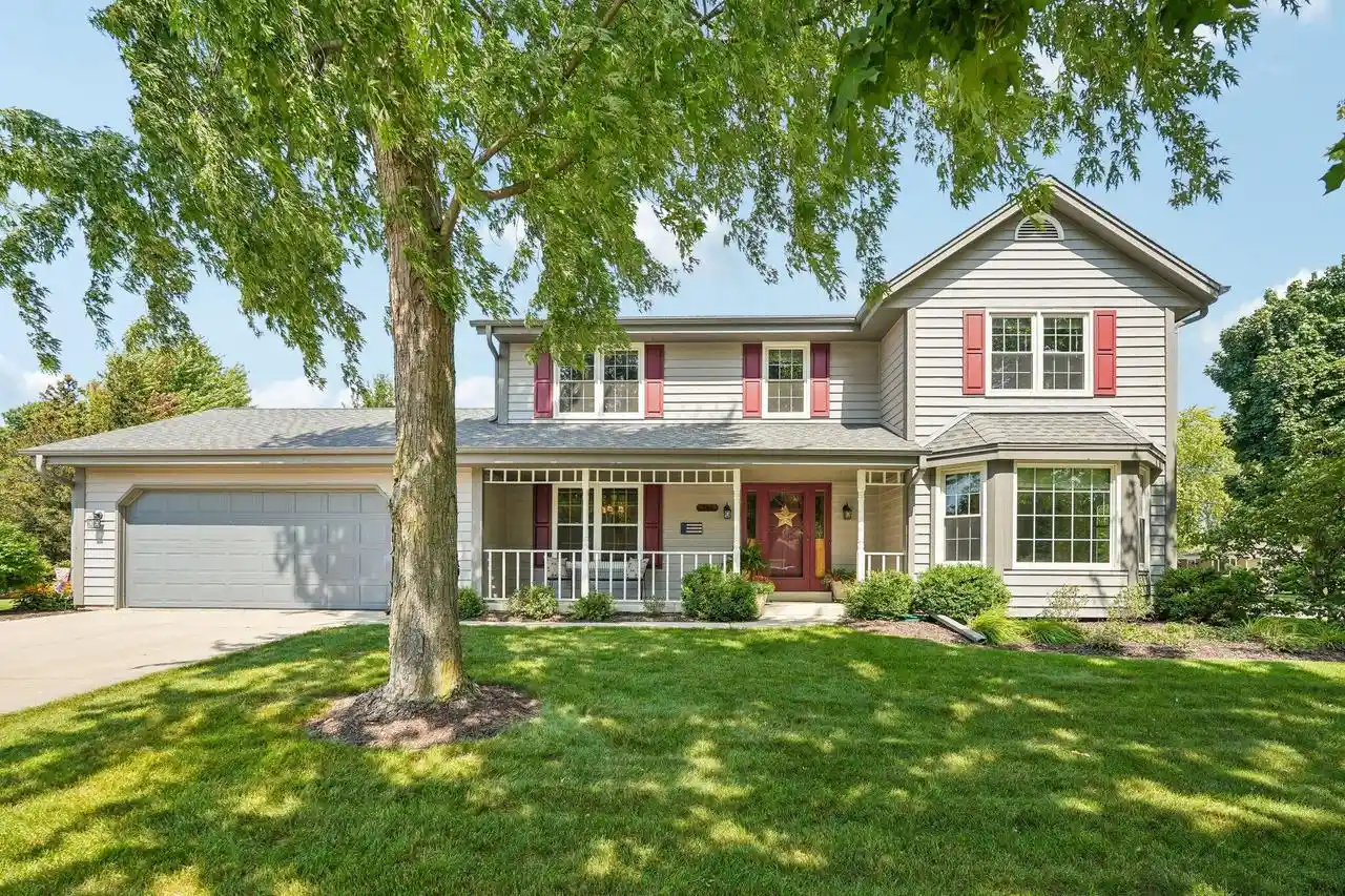 Photo 1 of Single family home for sale at 306 W Juniper Dr, Grafton, WI 53024 | MLS# 1978835 | Listing updated on 2026-09-25