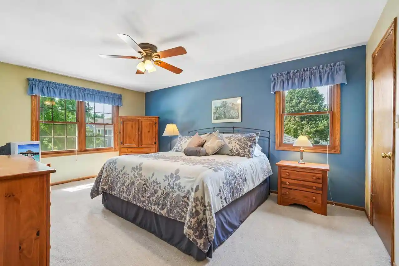 Photo 4 of Single family home for sale at 306 W Juniper Dr, Grafton, WI 53024 | MLS# 1978835 | Listing updated on 2026-09-25