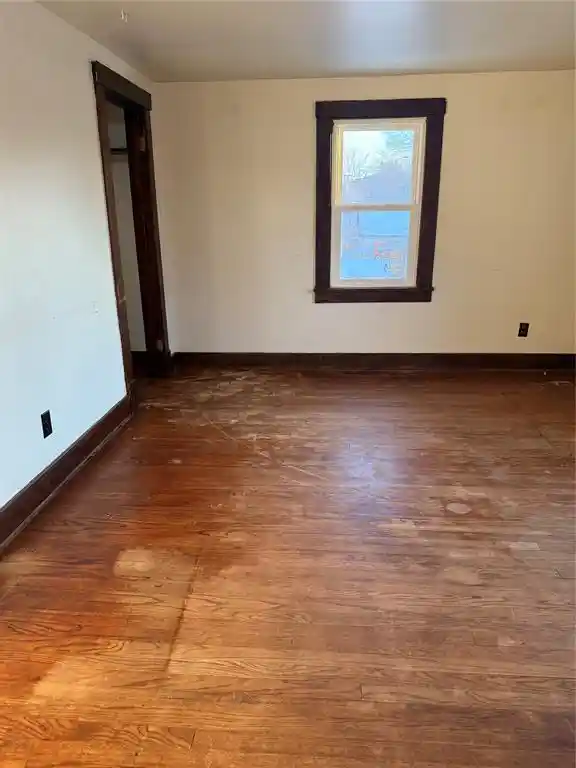 Listing Photo 4 - Condo for sale in building located at 1112 Emery St, Eau Claire, WI 54701 - Unit #2