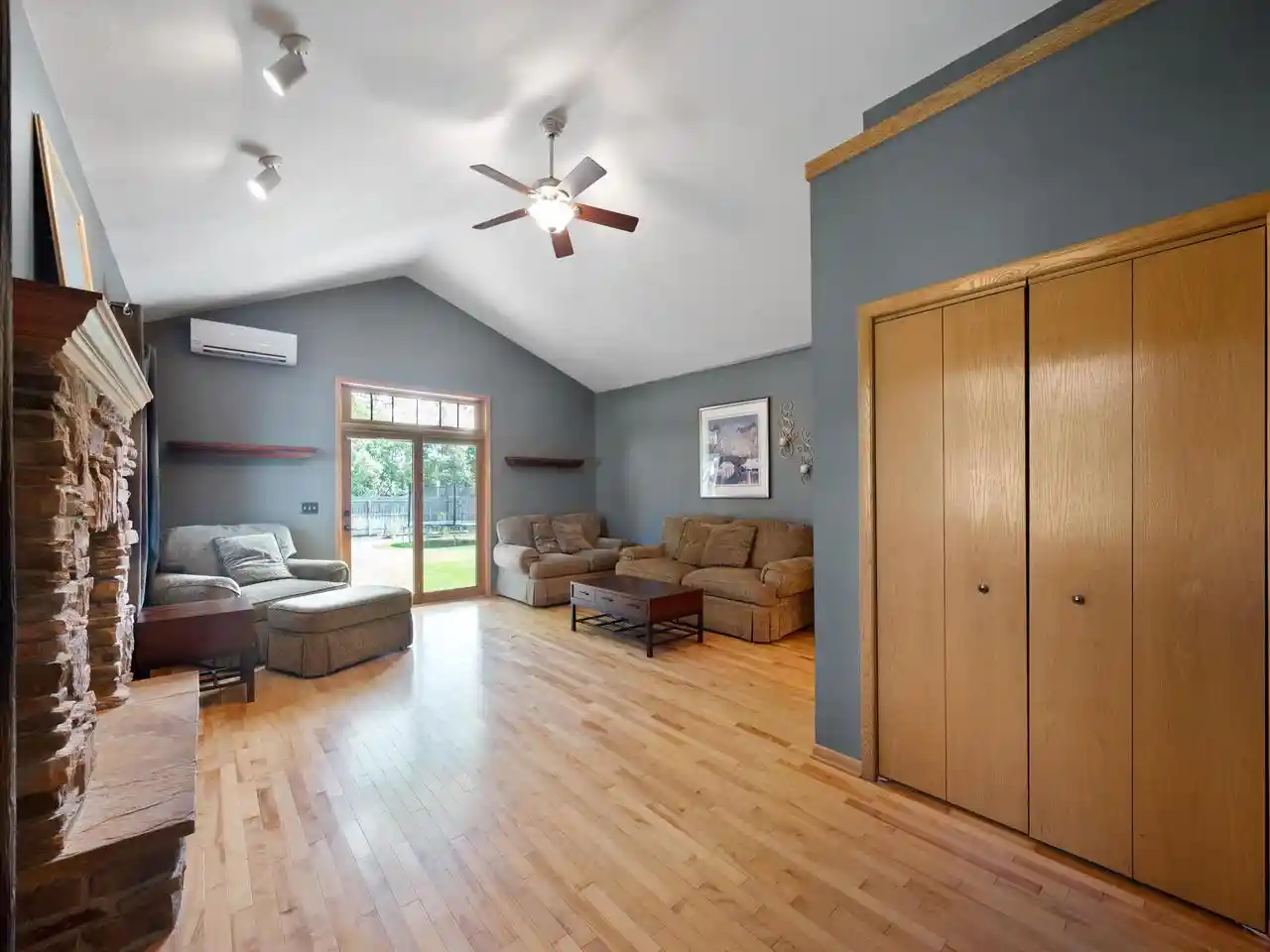 Photo 3 of Single family home for sale at 2040 Birch Dr, Plover, WI 54467 | MLS# 22604334 | Listing updated on 2026-09-18
