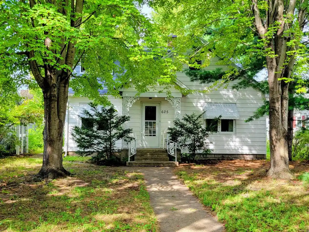 Photo 1 of Sale Pending at 625 23rd Street N St, La Crosse, WI 54601 | MLS# 1978846 | Listing updated on 2026-09-02