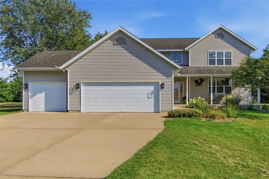 Photo 1 of Single family home for sale at 18009 51st Avenue, Chippewa Falls, WI 54729 | MLS# 1604576 | Listing updated on 2026-09-23