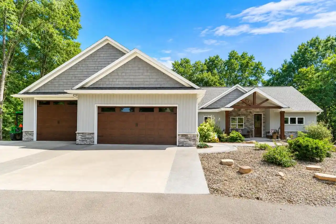 Photo 1 of Single family home for sale at N2234 Old Ml, Waupaca, WI 54981 | MLS# 50332068 | Listing updated on 2026-09-09