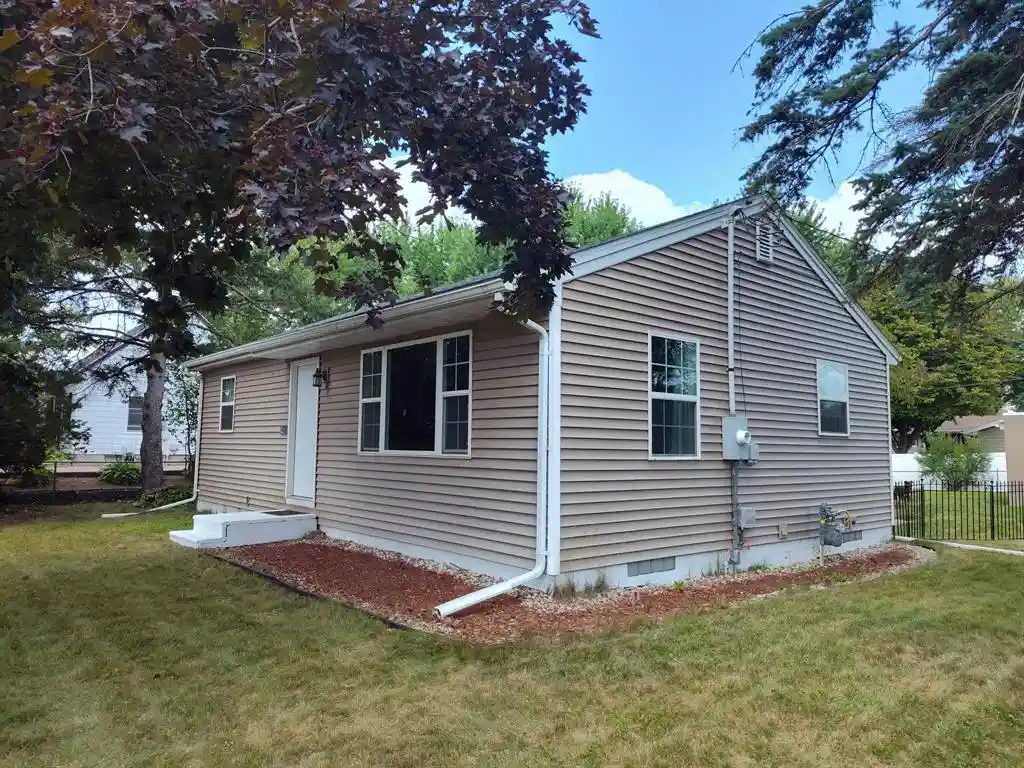 Photo 1 of Single family home for sale at 3250 Melby St, Eau Claire, WI 54703 | MLS# 1604799 | Listing updated on 2026-09-13