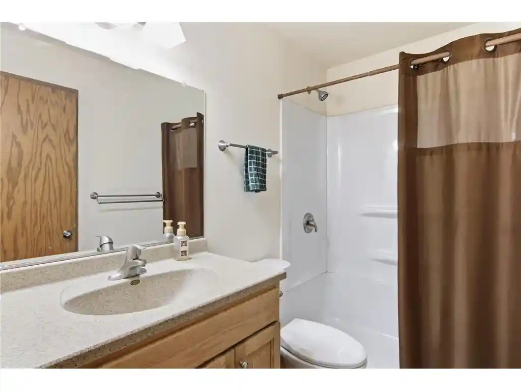 Listing Photo 4 - Condo for sale in building located at 5620 170th St, Chippewa Falls, WI 54729
