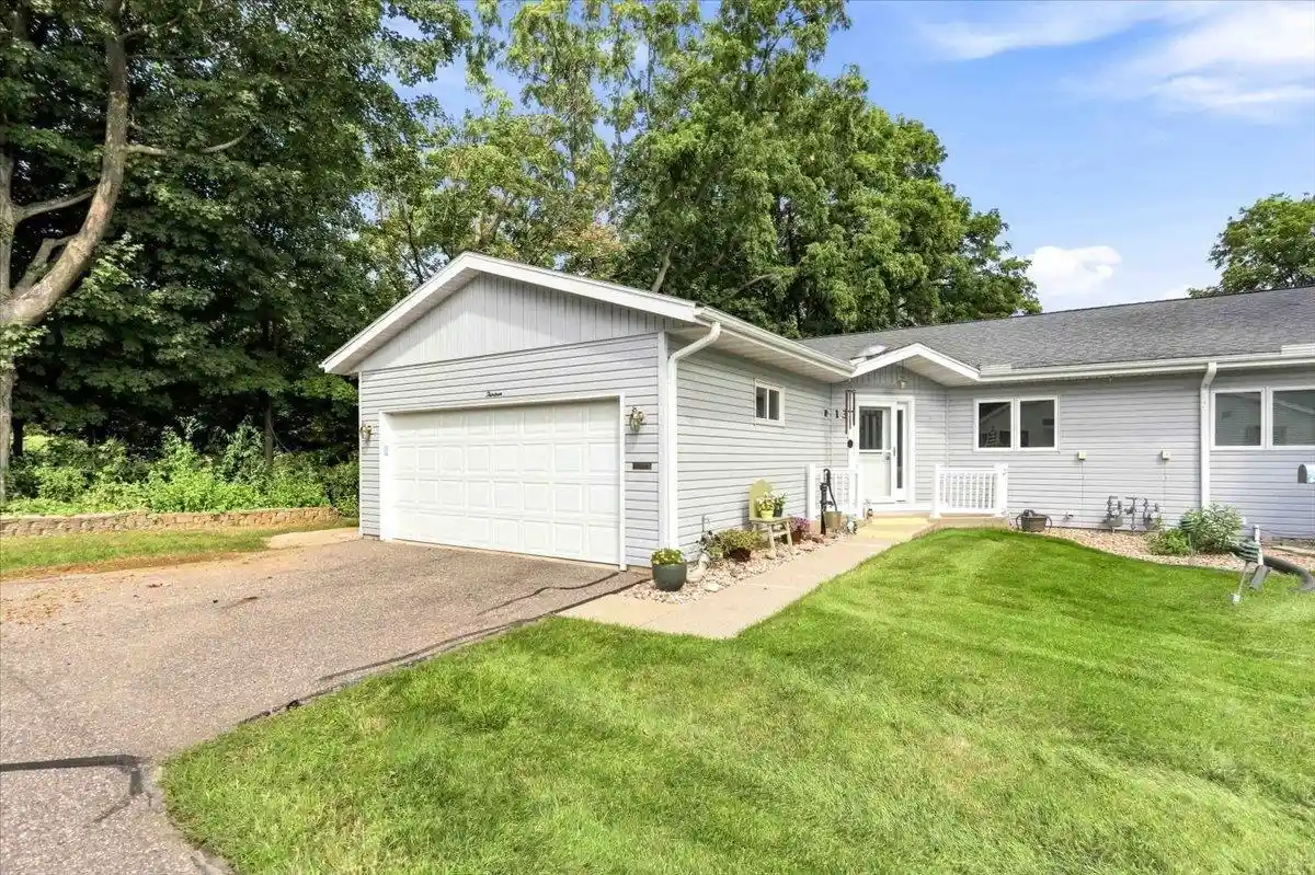 Condo for sale at 1720 Elizabeth St #13, Baraboo, WI 53913 | MLS# 2031868