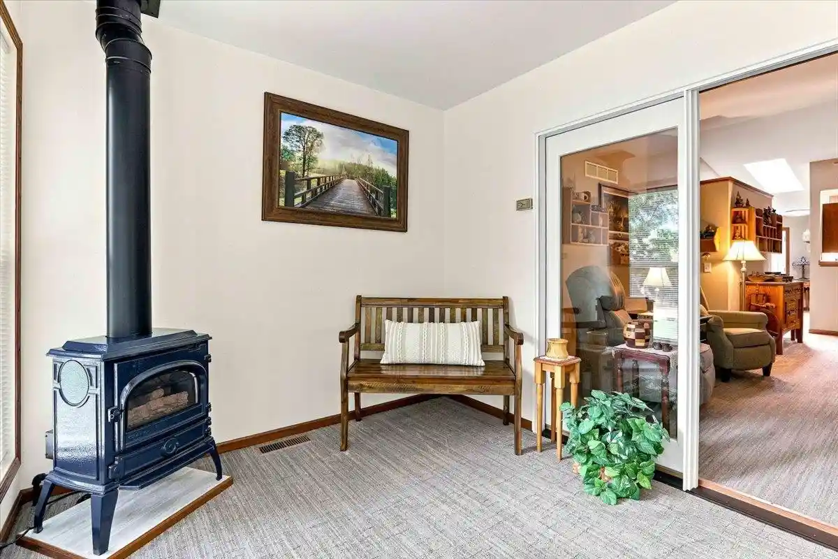 Listing Photo 4 - Condo for sale in building located at 1720 Elizabeth St, Baraboo, WI 53913 - Unit #13