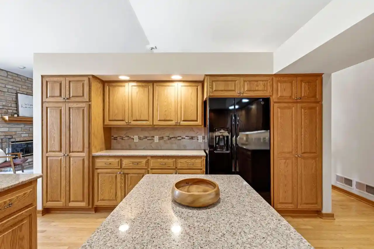 Photo 2 of Condo for sale at 1209 E Sweetbriar Ln, Hartland, WI 53029 | MLS# 1978870 | Listing updated on 2026-09-22