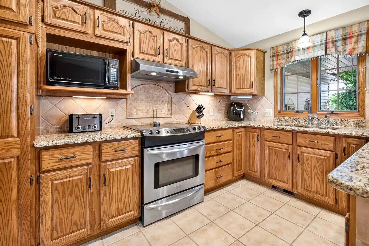 Photo 3 of Single family home for sale at 1155 W Cecil St, Neenah, WI 54956 | MLS# 50332079 | Listing updated on 2026-09-22