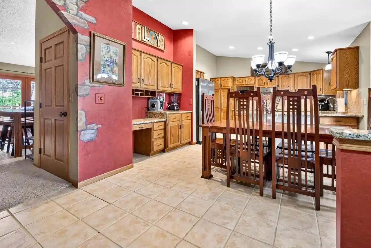 Photo 4 of Single family home for sale at 1155 W Cecil St, Neenah, WI 54956 | MLS# 50332079 | Listing updated on 2026-09-22