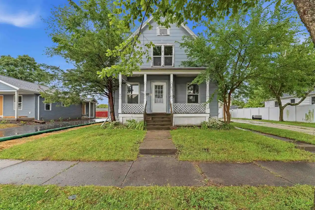Photo 1 of Multi family home for sale at 479 Walker St, Fond Du Lac, WI 54935 | MLS# 50332072 | Listing updated on 2026-09-11