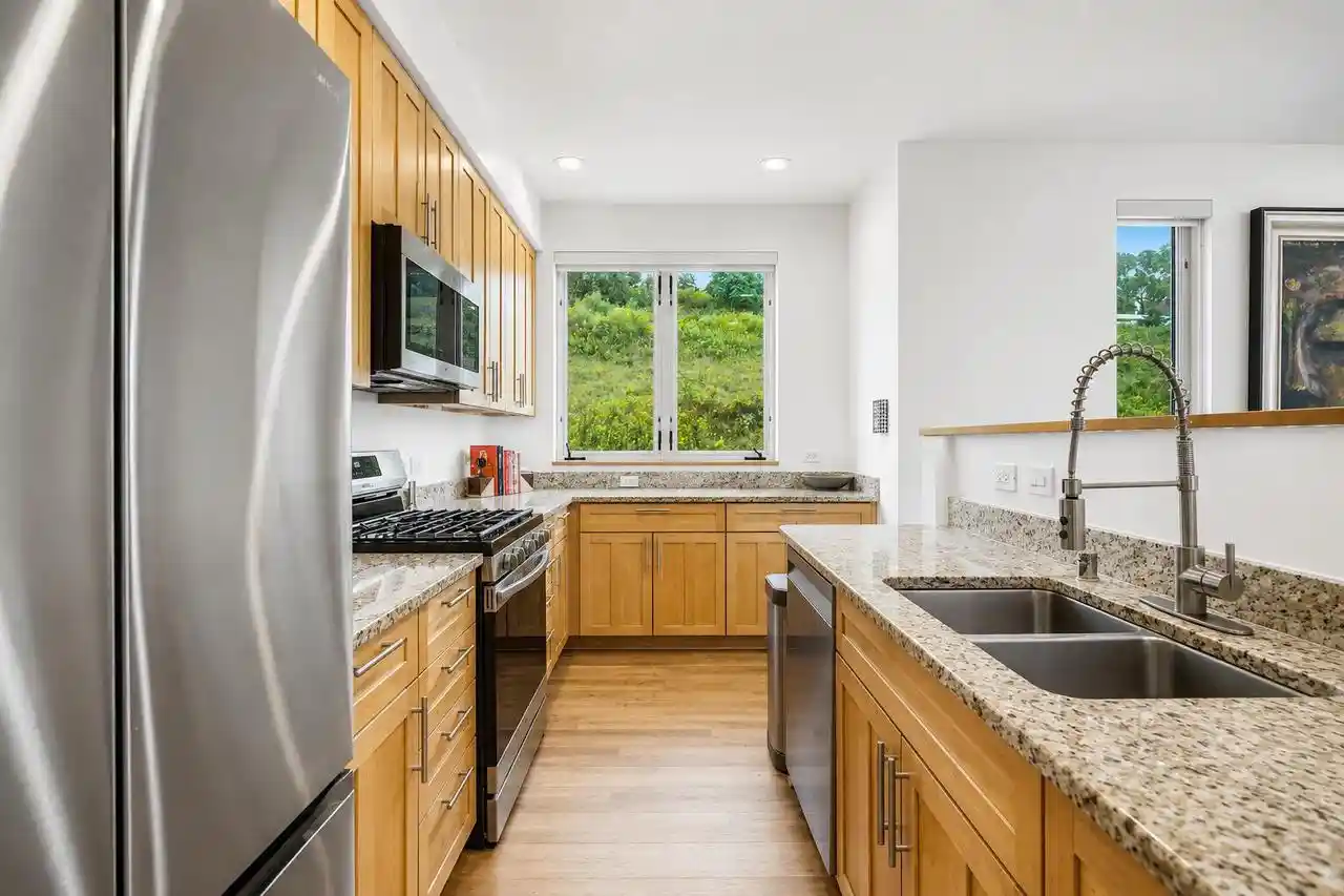 Photo 3 of Condo for sale at 1931 N Pierce St #16, Milwaukee, WI 53212 | MLS# 1978871 | Listing updated on 2026-09-10