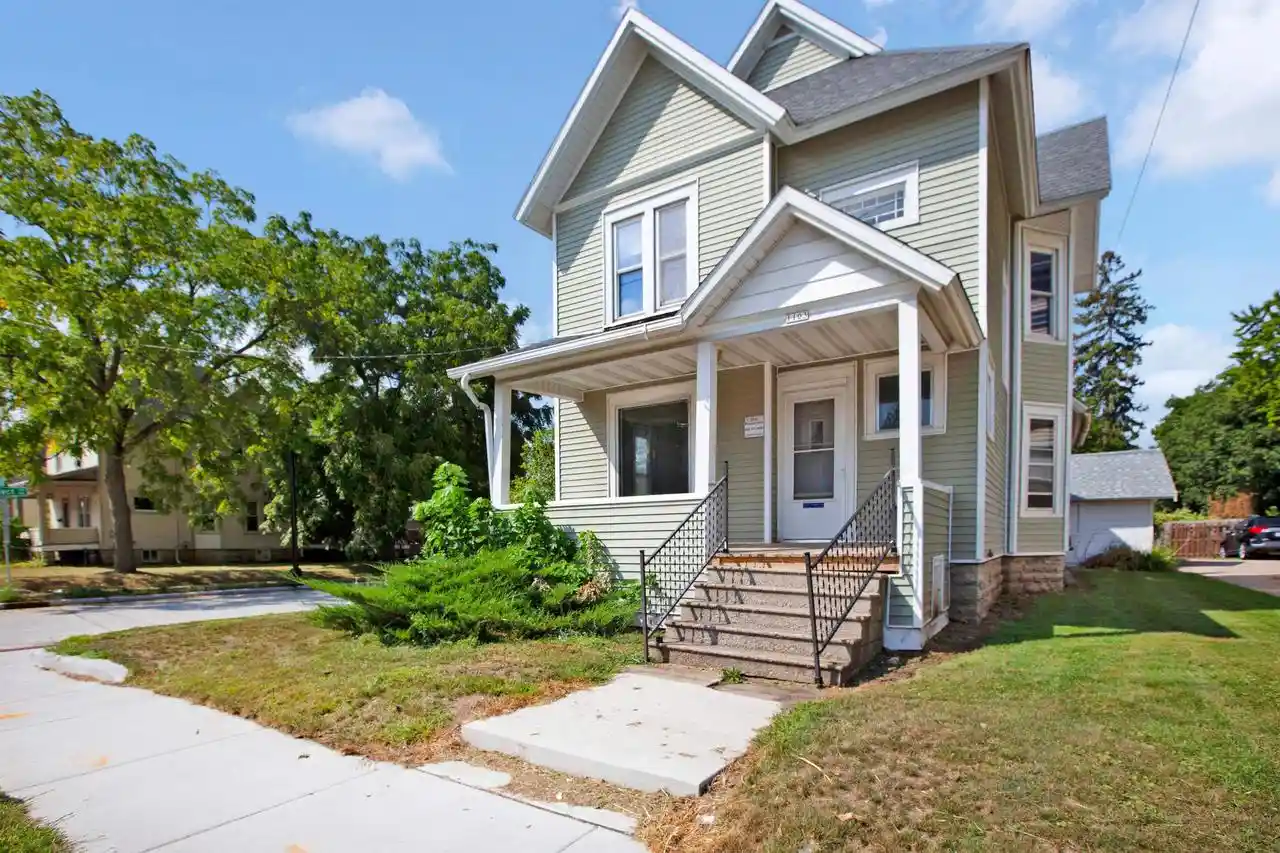 Photo 1 of Single family home for sale at 1103 Cherry St, Oshkosh, WI 54901 | MLS# 50332070 | Listing updated on 2026-09-14