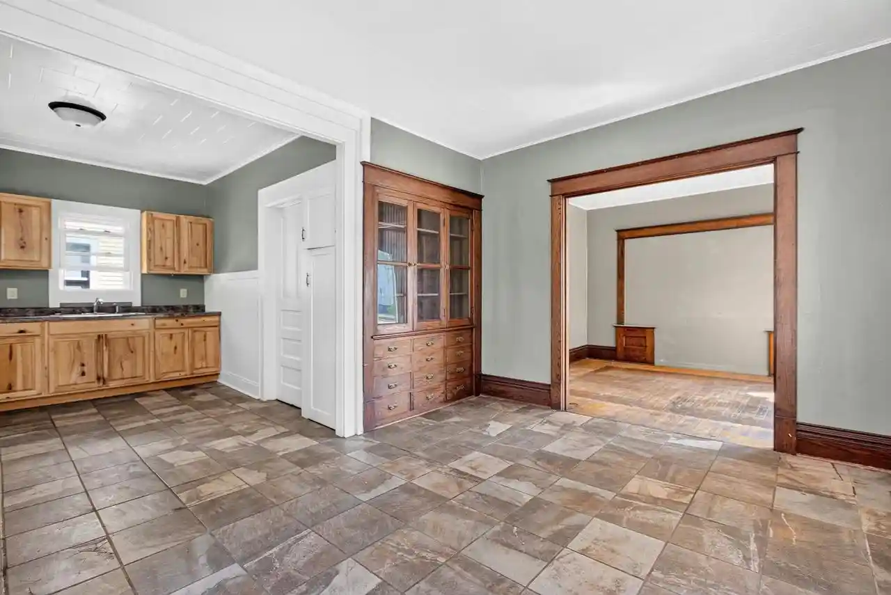 Photo 3 of Single family home for sale at 1103 Cherry St, Oshkosh, WI 54901 | MLS# 50332070 | Listing updated on 2026-09-14