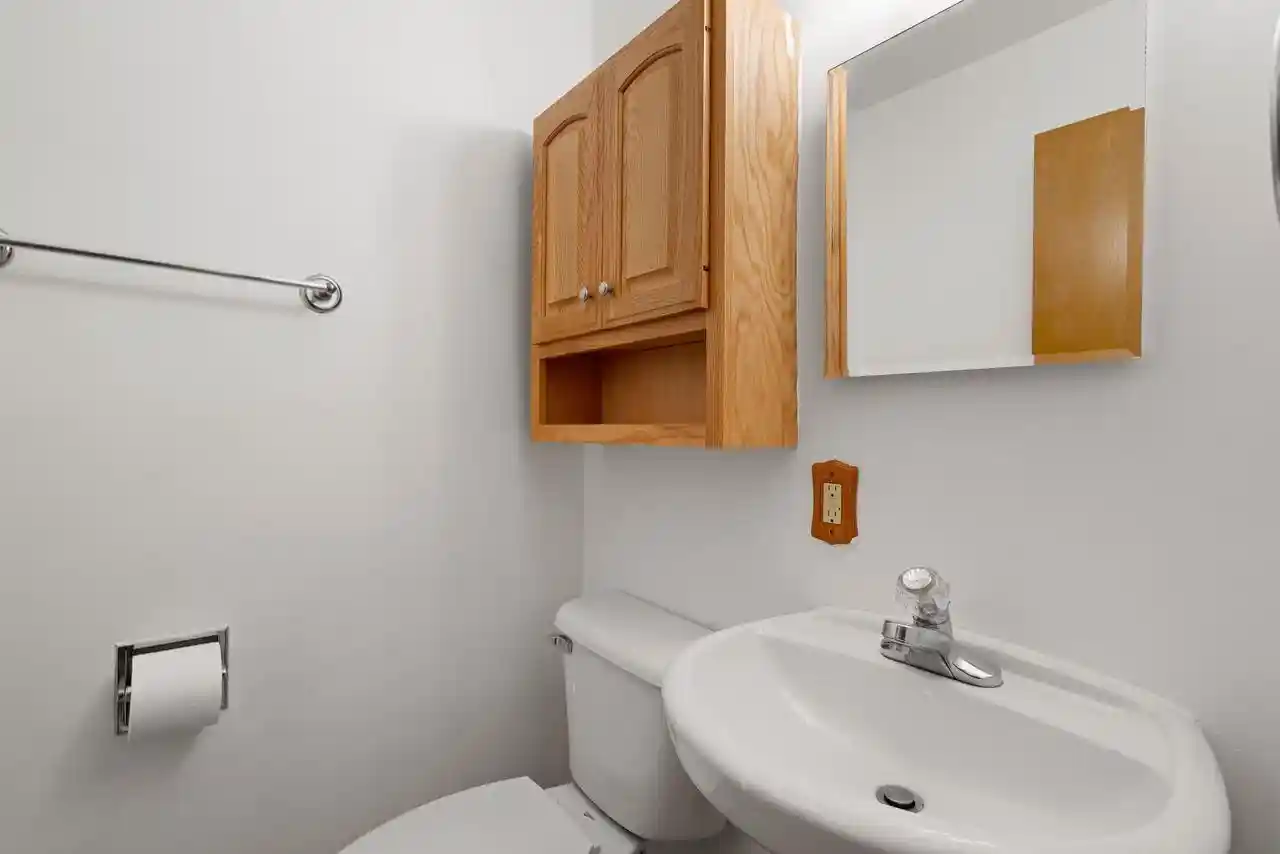 Photo 4 of Single family home for sale at 1324 Bismarck Ave, Oshkosh, WI 54902 | MLS# 50332082 | Listing updated on 2026-09-09