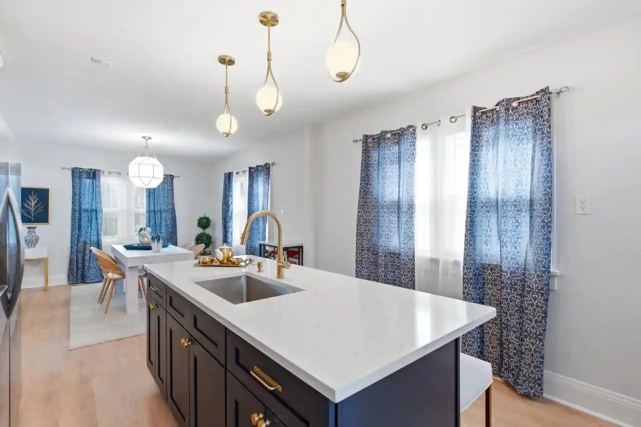 Photo 4 of Single family home for sale at 5565 N 32nd Street, Milwaukee, WI 53209 | MLS# 1978894 | Listing updated on 2026-09-12