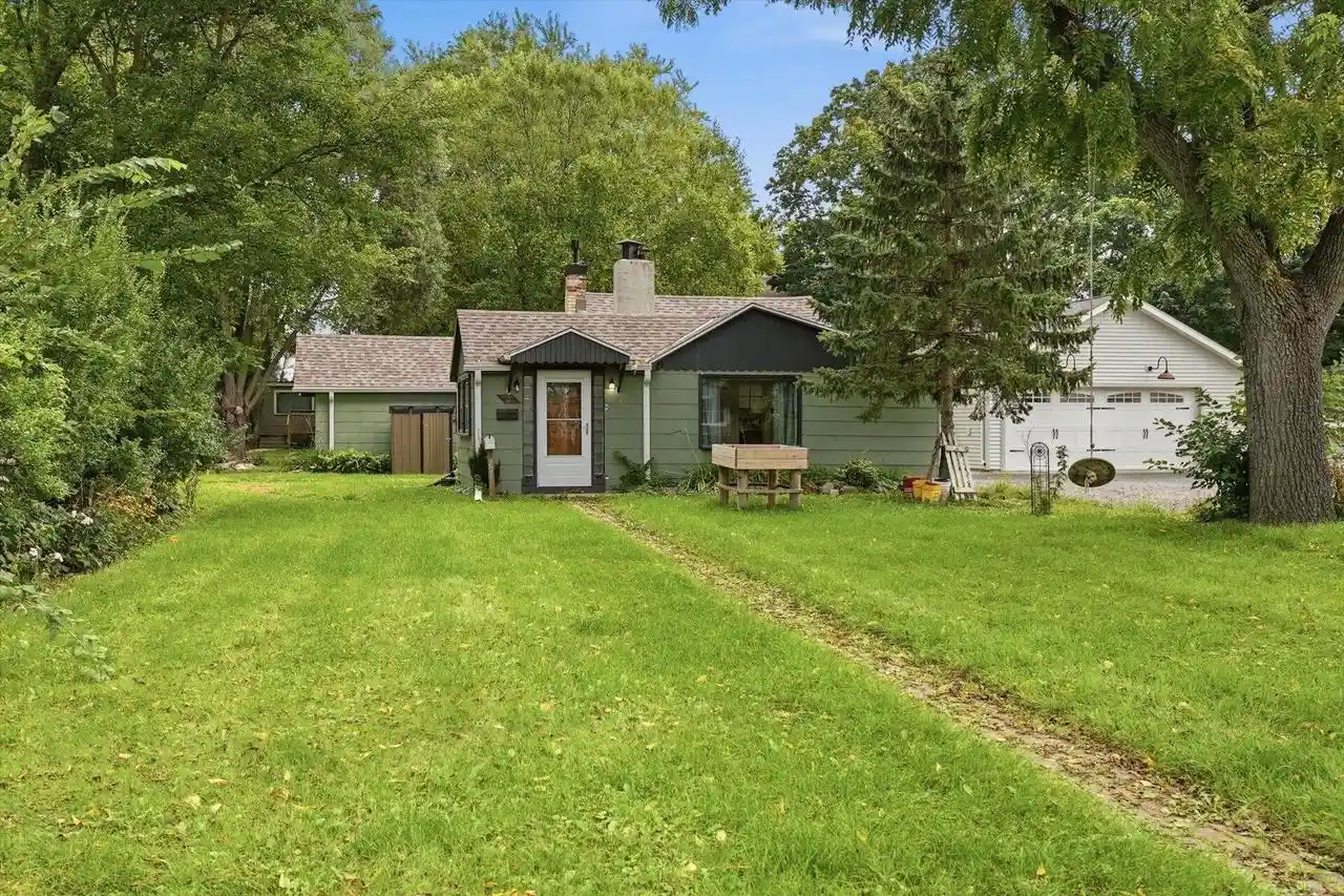 Photo 1 of Single family home for sale at 221 N Broad St, Elkhorn, WI 53121 | MLS# 1978904 | Listing updated on 2026-09-06