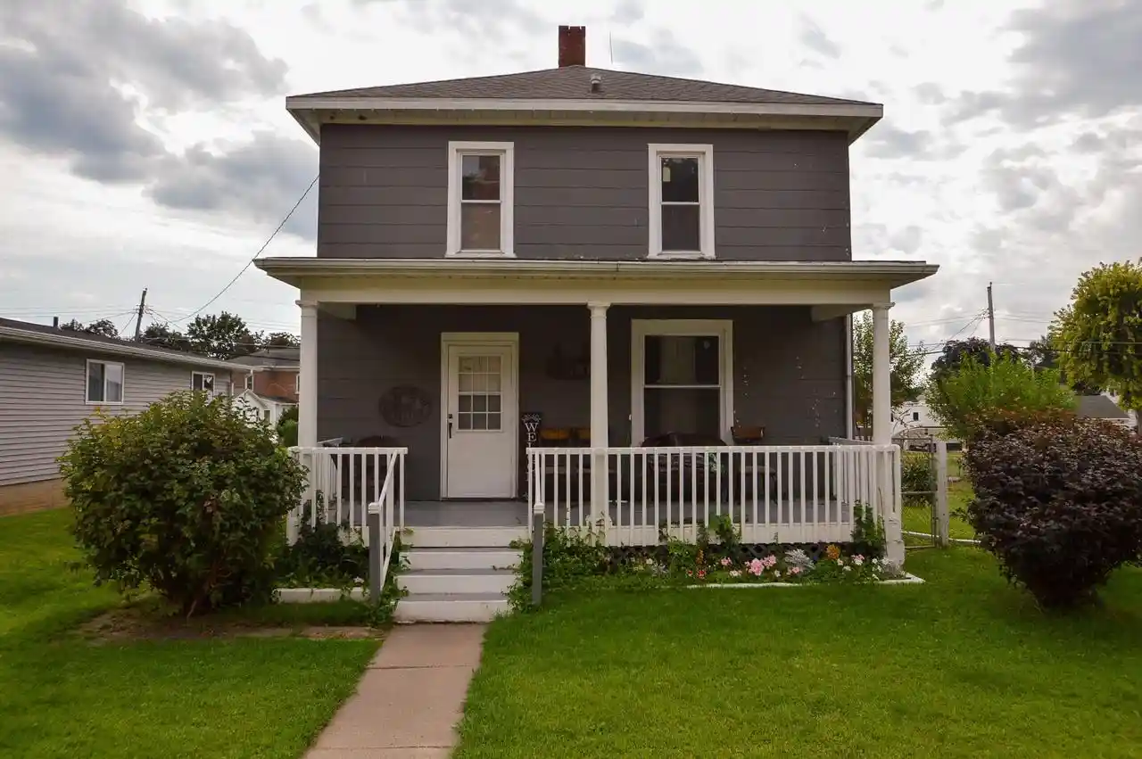 Single family home for sale at 610 E Dewey St, Cassville, WI 53806 | MLS# 2031887