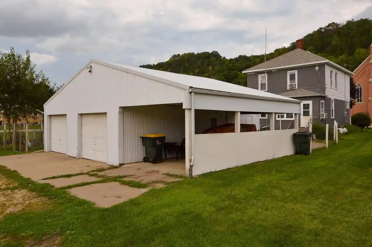 Photo 2 of Single family home for sale at 610 E Dewey St, Cassville, WI 53806 | MLS# 2031887 | Listing updated on 2026-09-02