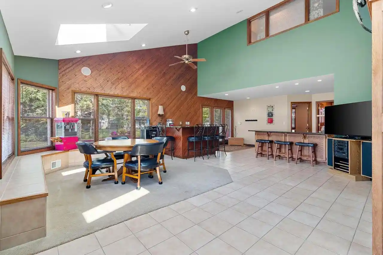 Photo 3 of Single family home for sale at 4101 Michigan Shrs, Menominee, MI 49858 | MLS# 1978912 | Listing updated on 2026-09-30