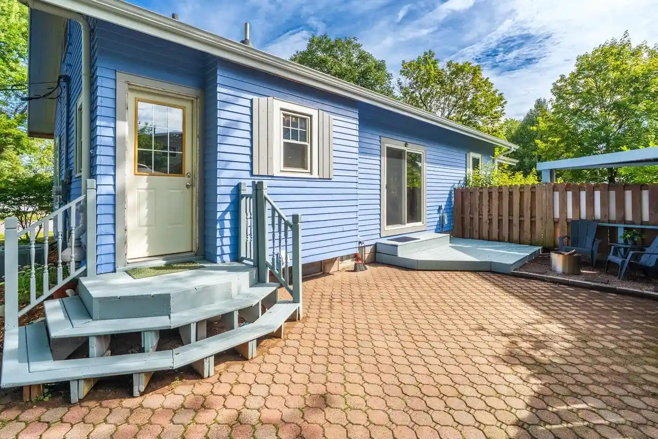 Photo 4 of Single family home for sale at 2402 Emerson St, Wausau, WI 54403 | MLS# 22604343 | Listing updated on 2026-09-06