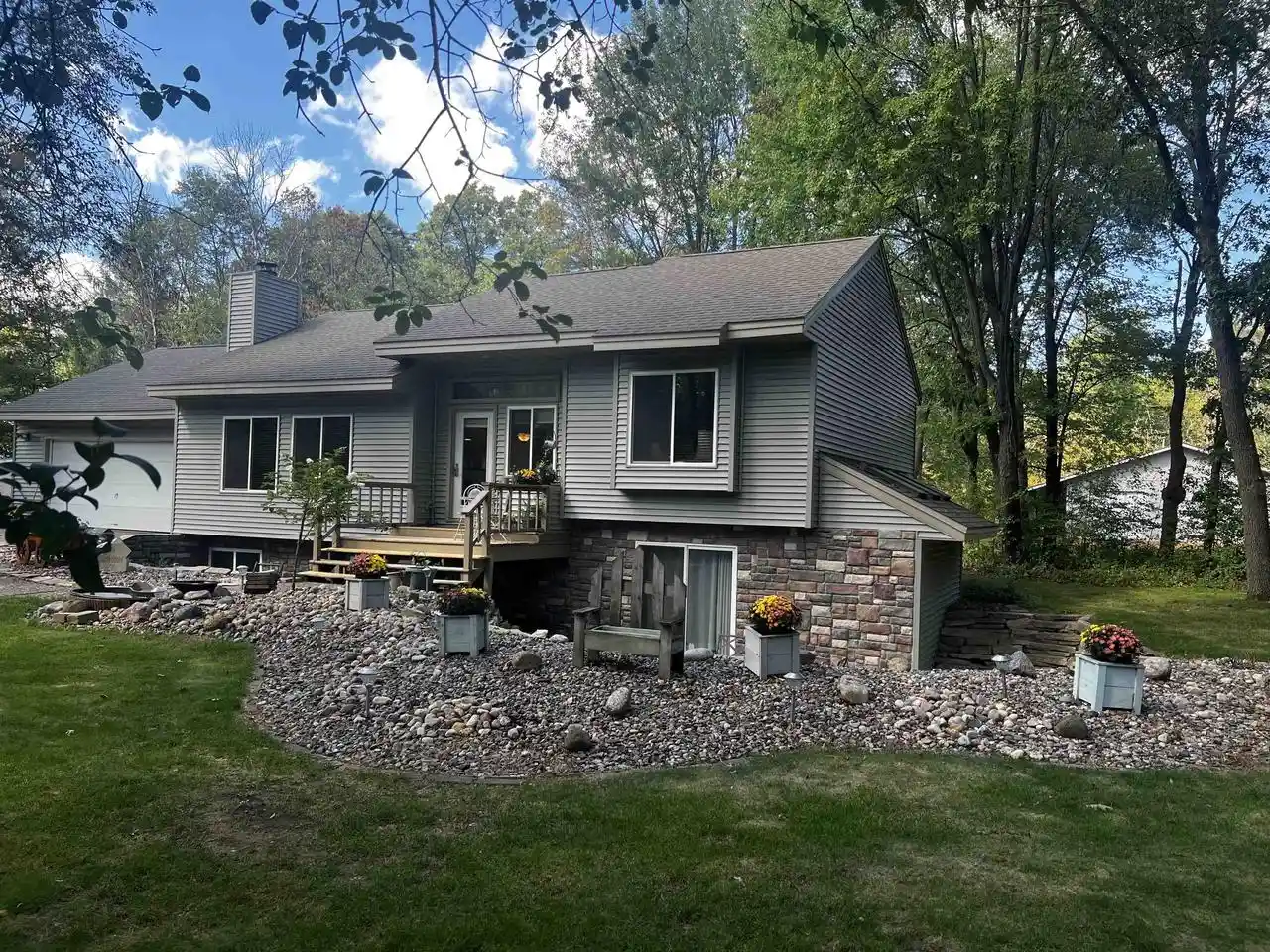 Photo 1 of Single family home for sale at 1078 Blueberry Ln, Kronenwetter, WI 54455 | MLS# 22604344 | Listing updated on 2026-09-22