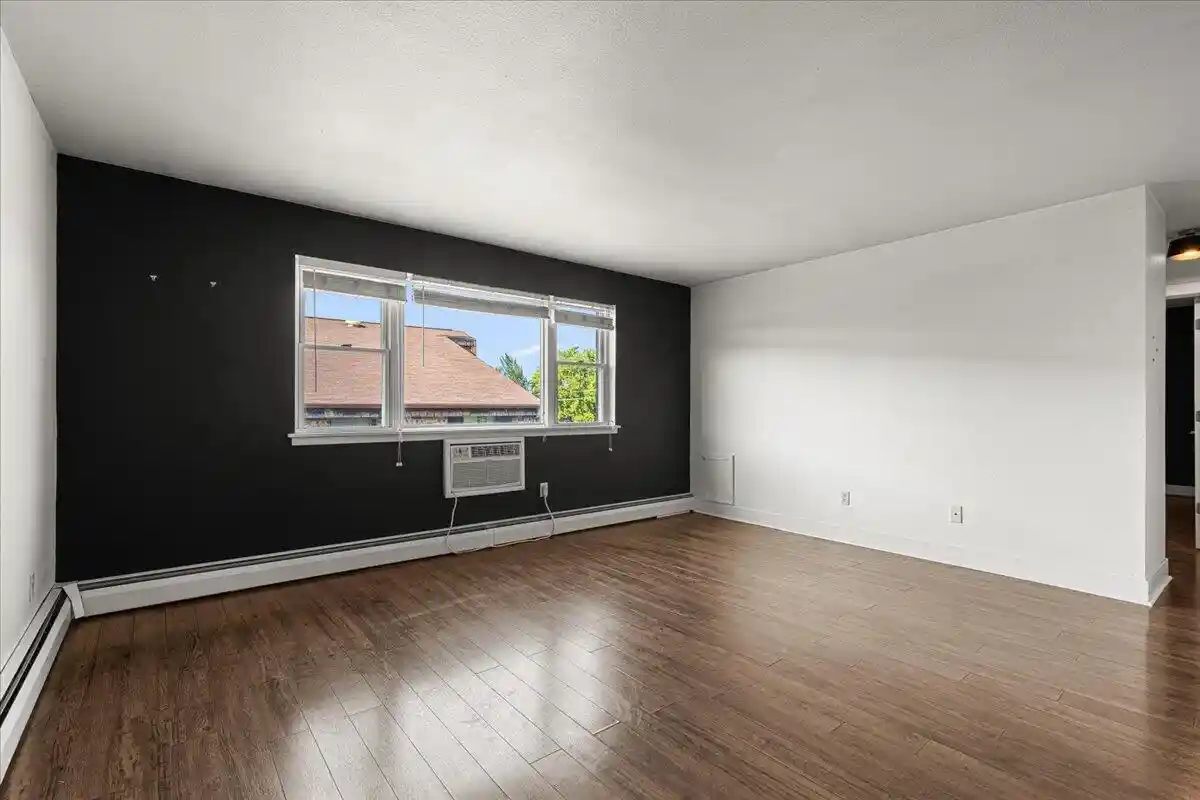 Listing Photo 5 - Condo for sale in building located at 2121 N Cambridge Ave, Milwaukee, WI 53202 - Unit #302