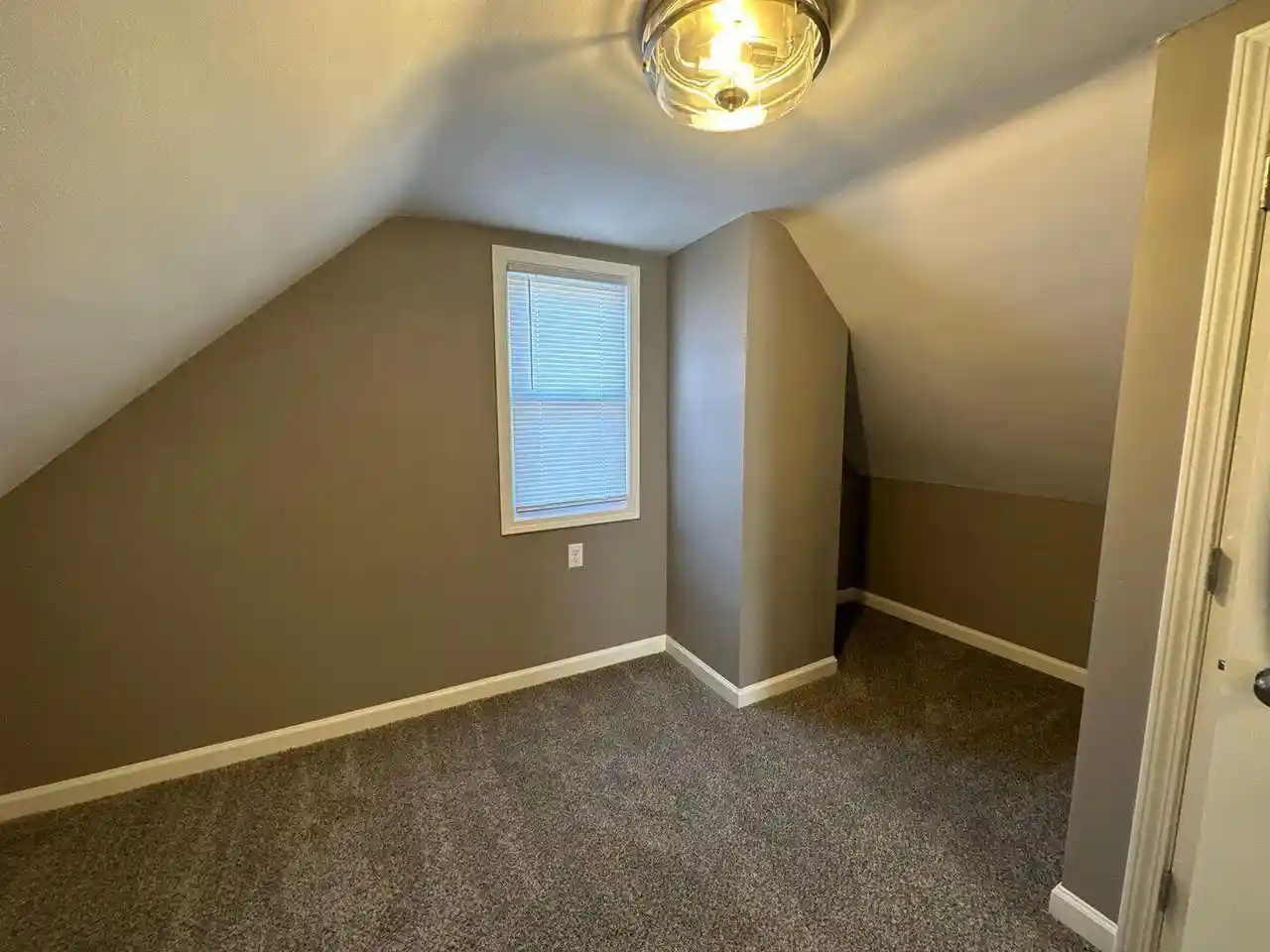 Photo 3 of Single family home for sale at 4742 N 46th Street, Milwaukee, WI 53218 | MLS# 1978936 | Listing updated on 2026-10-02