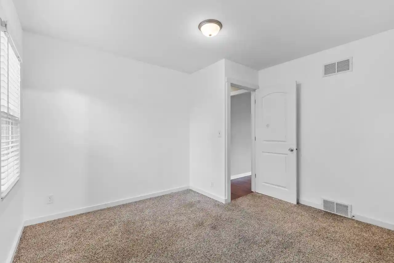 Photo 4 of Single family home for sale at 3300 6th Avenue, Racine, WI 53402 | MLS# 1978946 | Listing updated on 2026-09-05