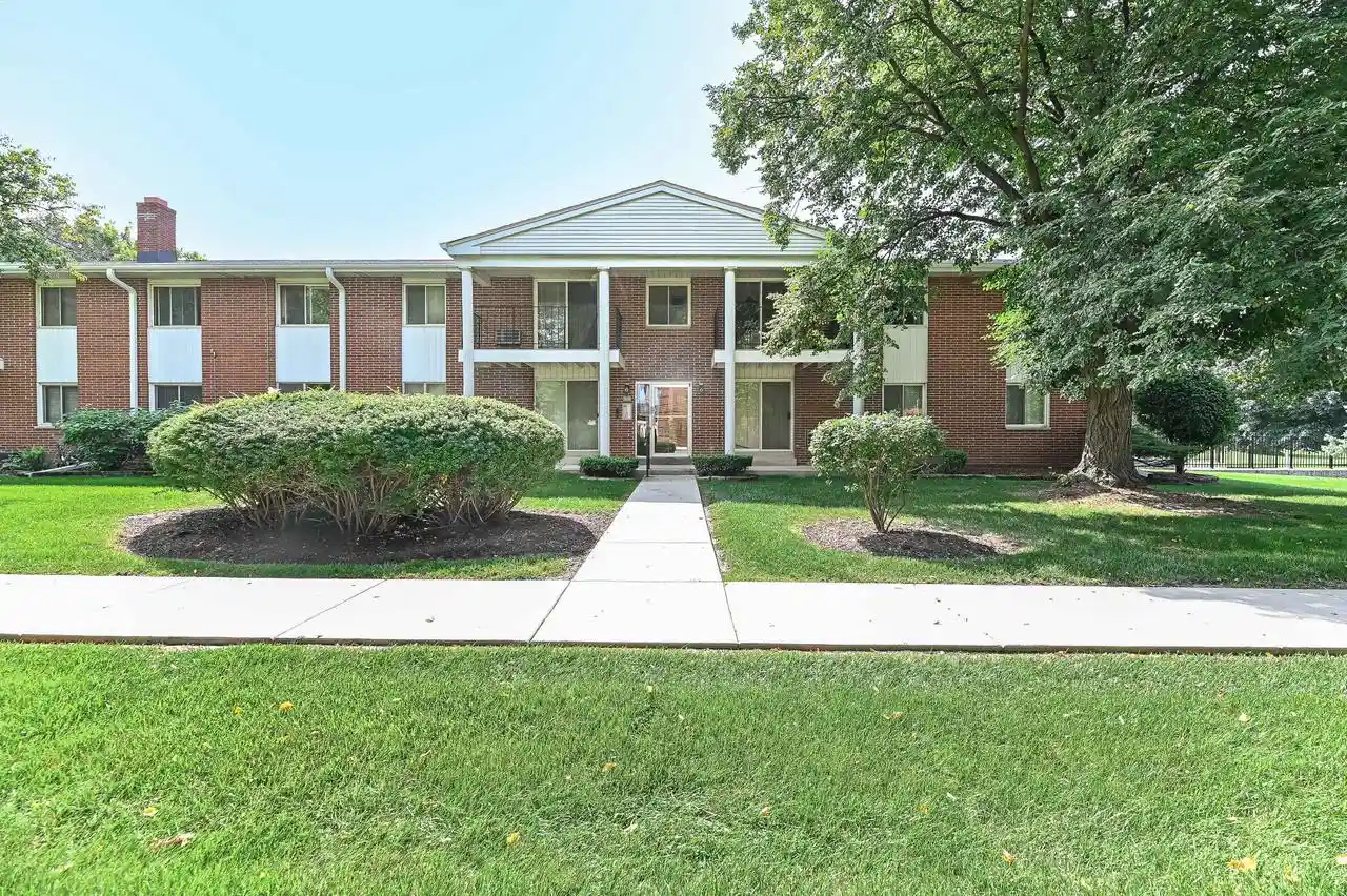 Condo for sale at 6183 W Howard Ave #9, Milwaukee, WI 53220 | MLS# 1978957