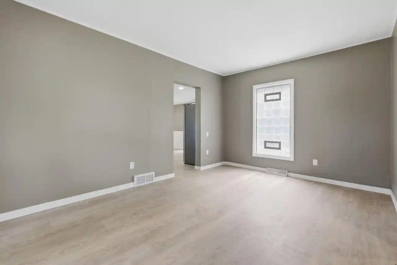 Photo 3 of Single family home for sale at 1151 Jenifer St, Madison, WI 53703 | MLS# 2031898 | Listing updated on 2026-09-17