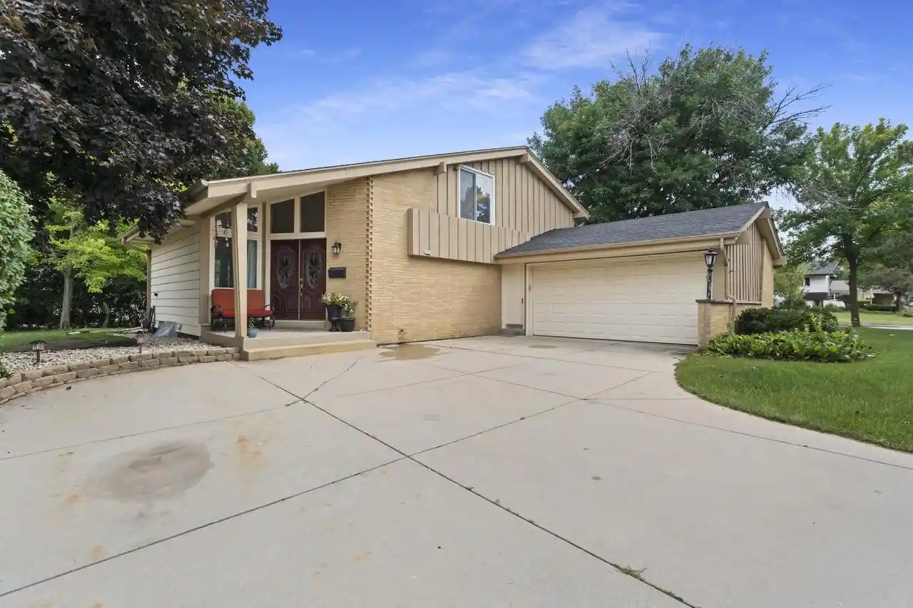 Photo 1 of Single family home for sale at 6074 Thornapple Ln, Greendale, WI 53129 | MLS# 1978961 | Listing updated on 2026-09-29