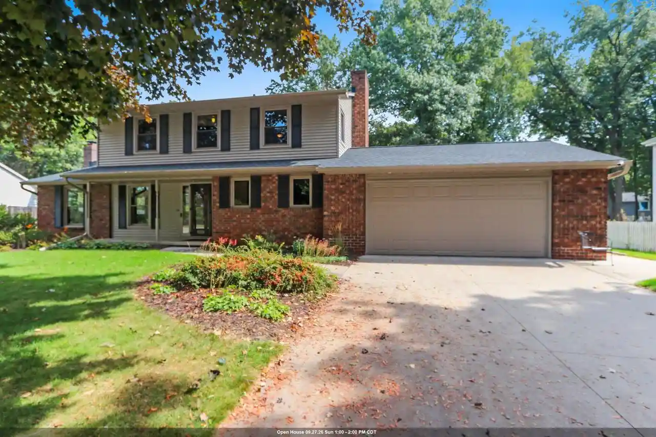 Photo 1 of Single family home for sale at 2697 Indian Hl Dr, Green Bay, WI 54313 | MLS# 50332098 | Listing updated on 2026-09-22