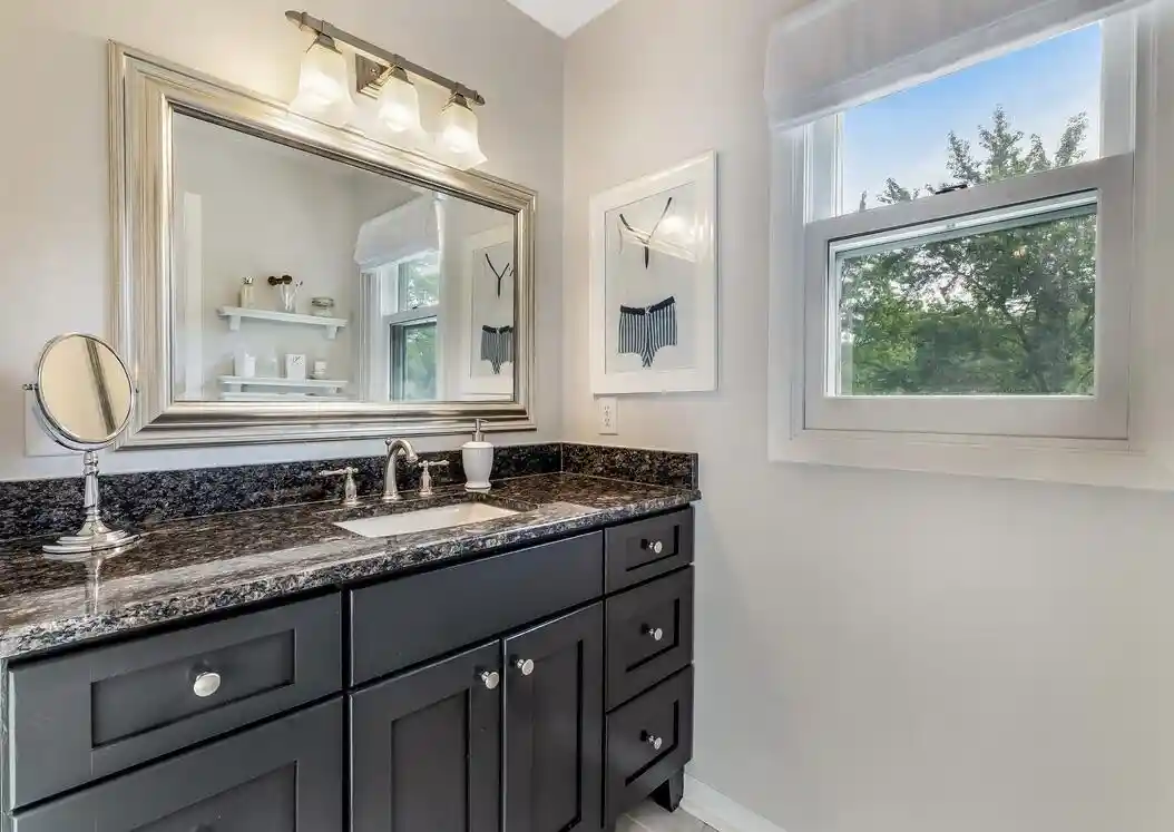 Photo 4 of Single family home for sale at 3606 W Chantilly Ct, Mequon, WI 53092 | MLS# 1978969 | Listing updated on 2026-09-11