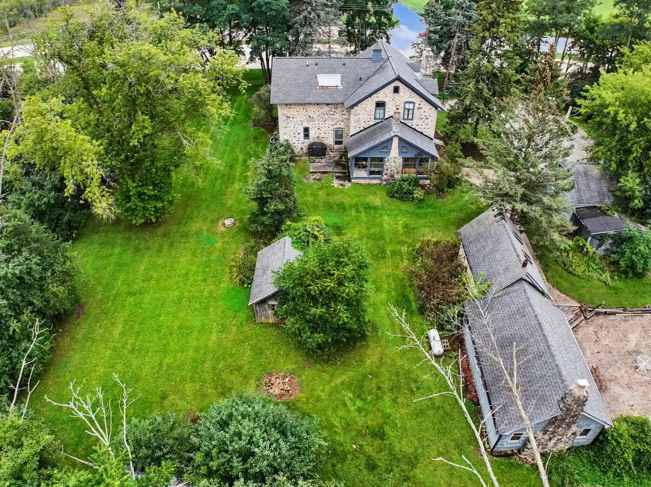 Photo 4 of Single family home for sale at 1867 N Port Washington Rd, Grafton, WI 53024 | MLS# 1978970 | Listing updated on 2026-09-28