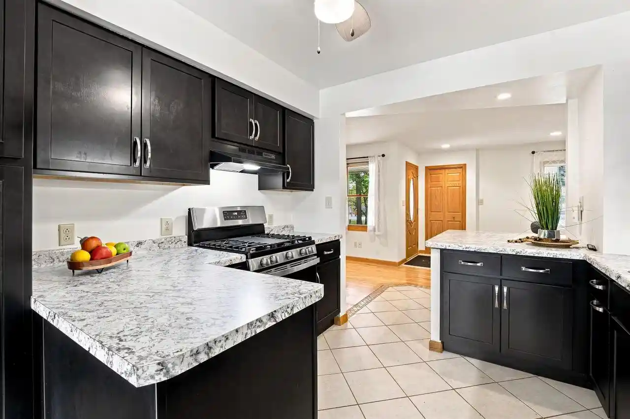 Photo 2 of Single family home for sale at 2878 Witzel Ave, Oshkosh, WI 54904 | MLS# 50332107 | Listing updated on 2026-09-12