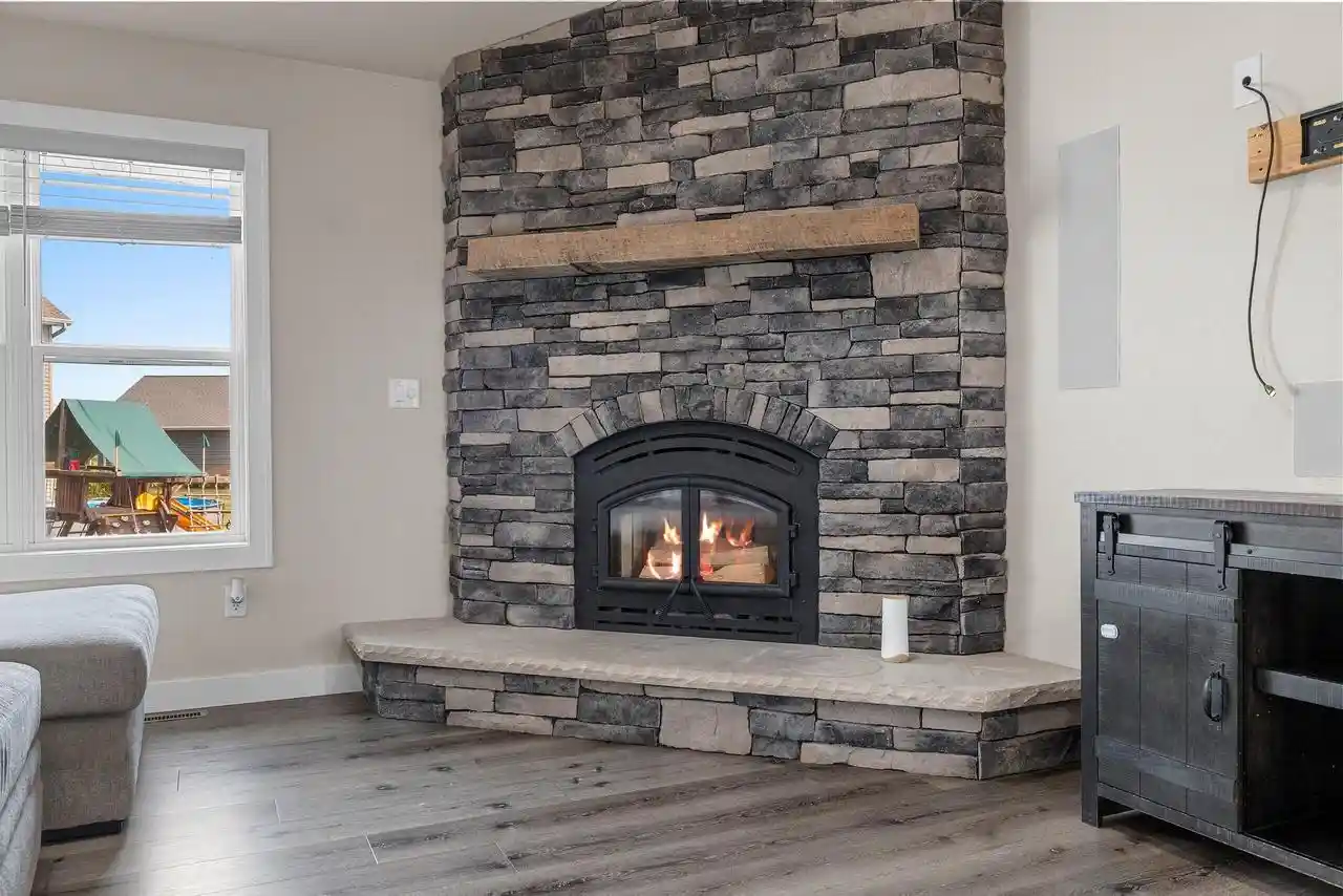 Photo 3 of Single family home for sale at 1997 Dobby St, De Pere, WI 54115 | MLS# 1978977 | Listing updated on 2026-10-08