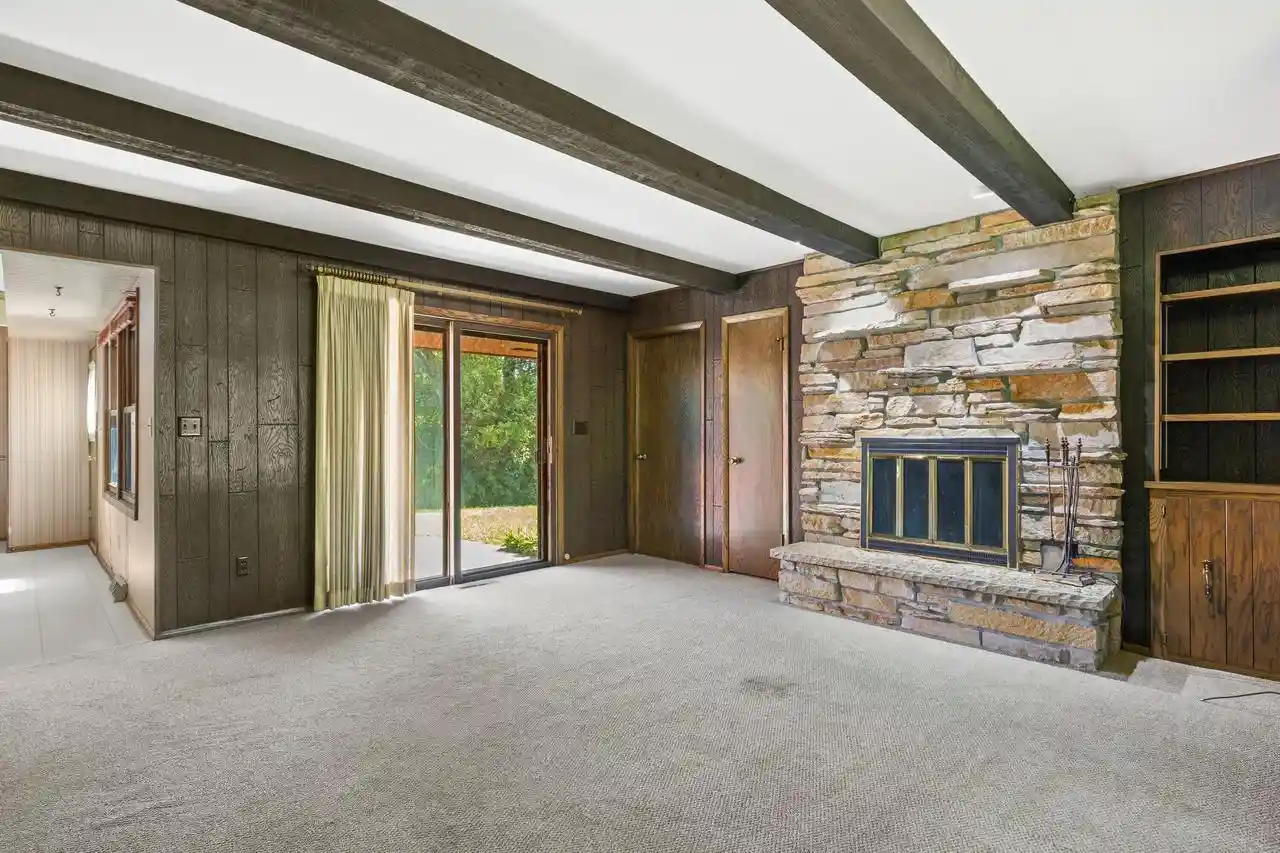 Photo 2 of Single family home for sale at 10538 Robinwood Ct, Cedarburg, WI 53012 | MLS# 1978979 | Listing updated on 2026-09-25