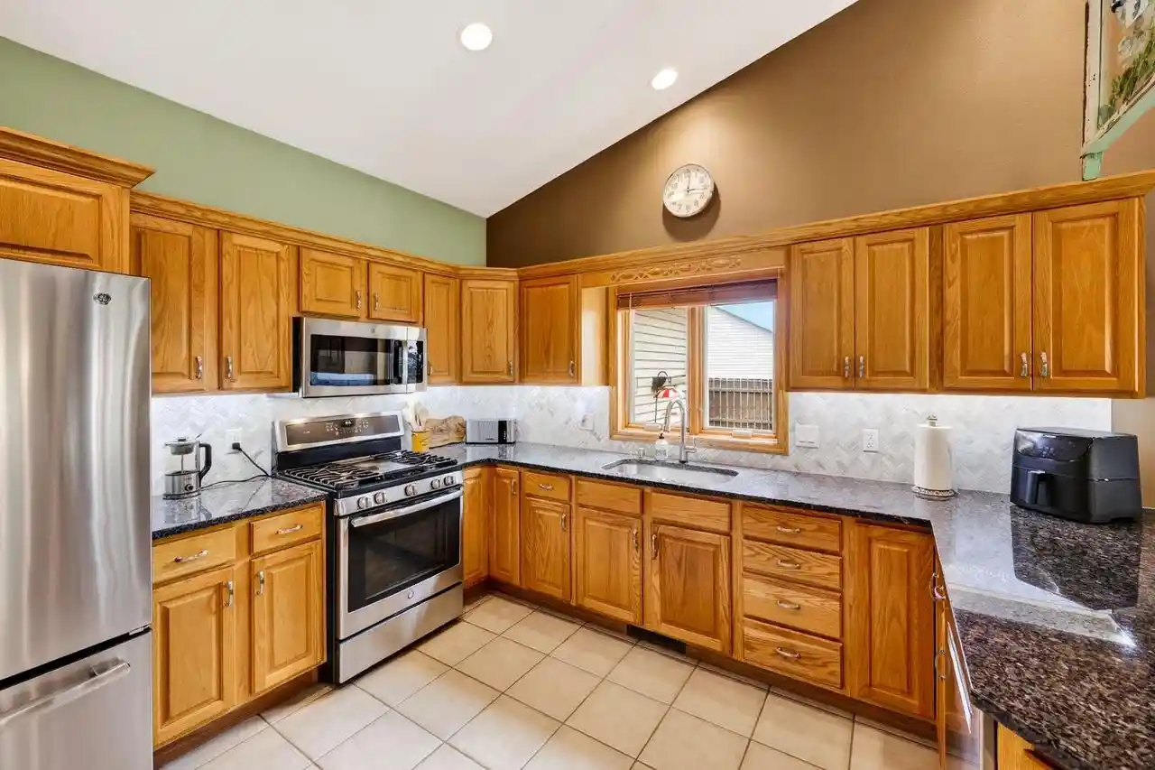 Photo 3 of Single family home for sale at 647 Grandview Dr, Sun Prairie, WI 53590 | MLS# 2031906 | Listing updated on 2026-09-18