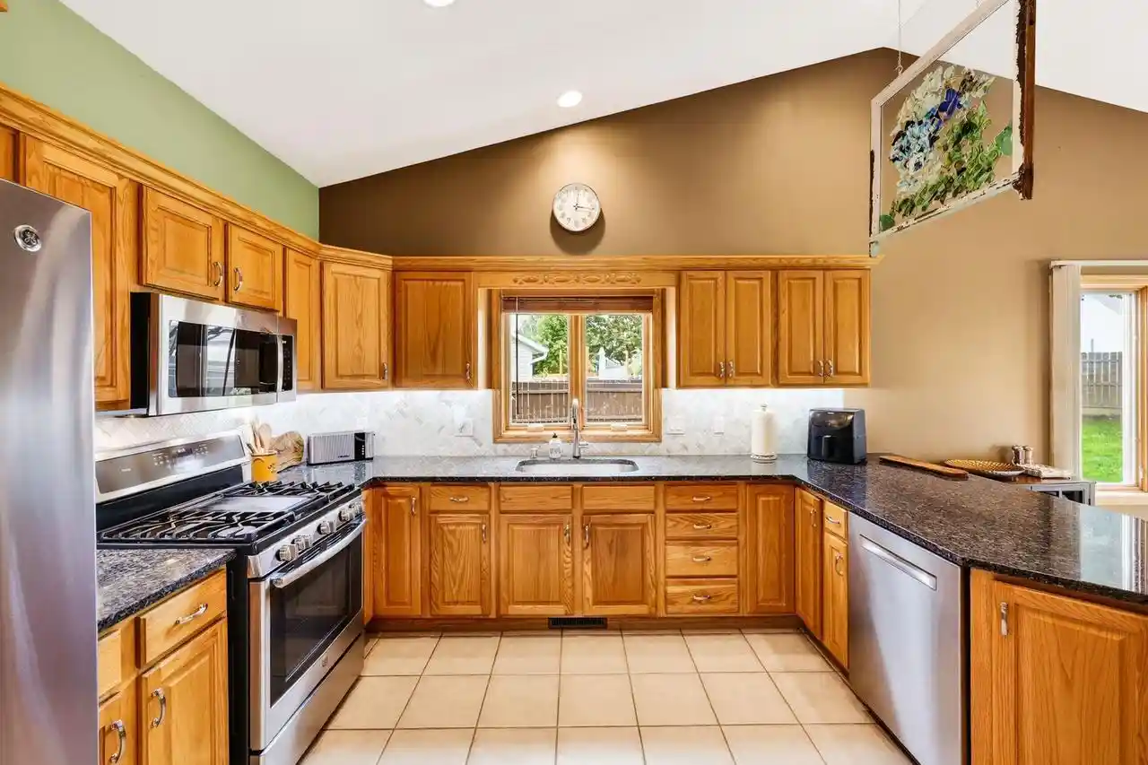 Photo 3 of Single family home for sale at 647 Grandview Dr, Sun Prairie, WI 53590 | MLS# 2031906 | Listing updated on 2026-09-18