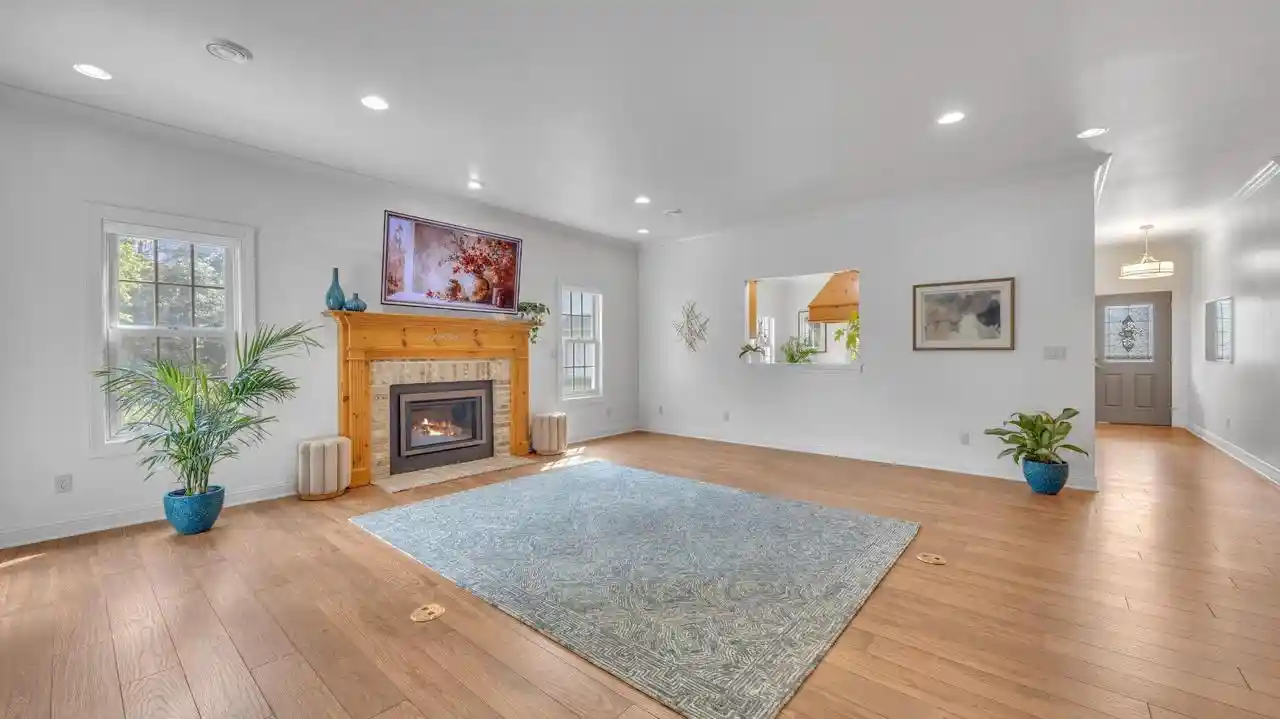 Photo 3 of Condo for sale at 1402 Kaat Ln, Sheboygan, WI 53081 | MLS# 1978988 | Listing updated on 2026-09-26