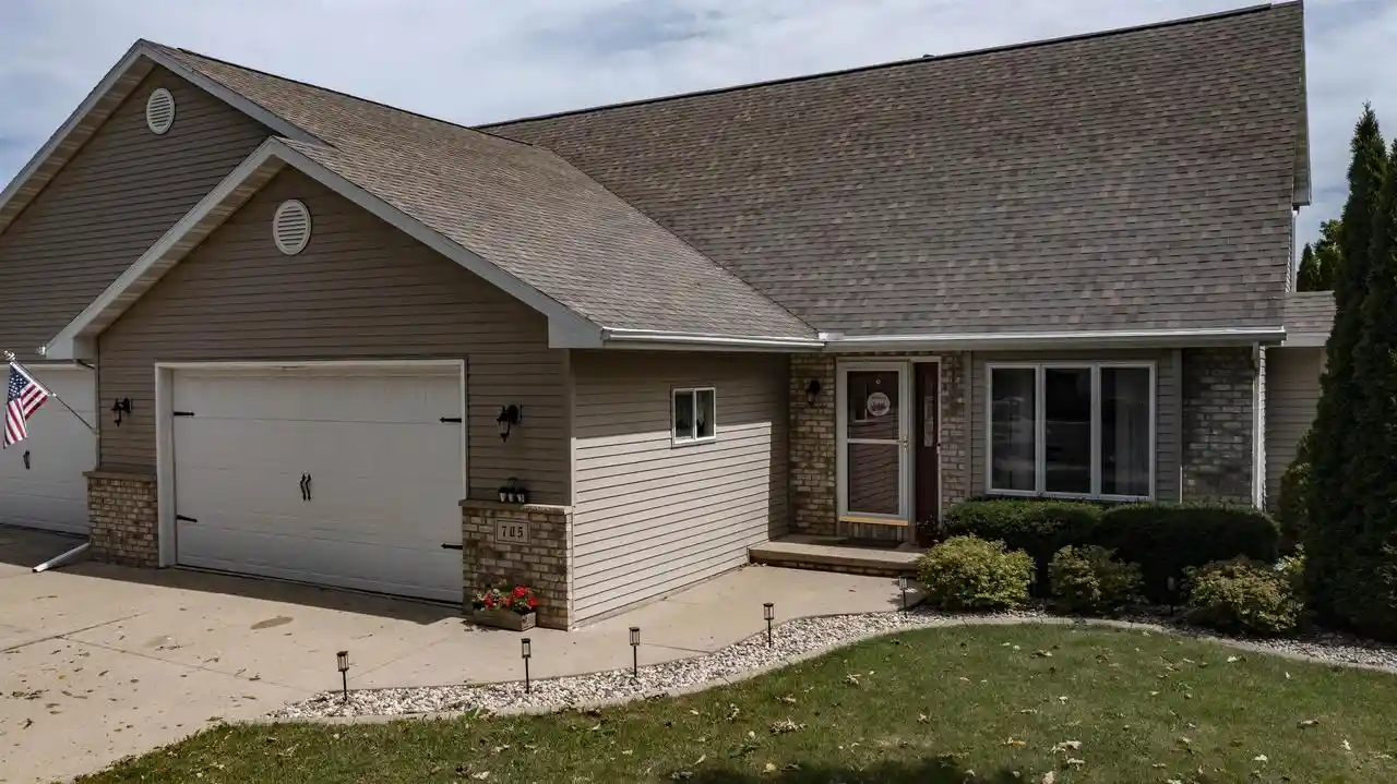 Photo 1 of Condo for sale at 705 Highview Ln, Kimberly, WI 54136 | MLS# 50332094 | Listing updated on 2026-09-04