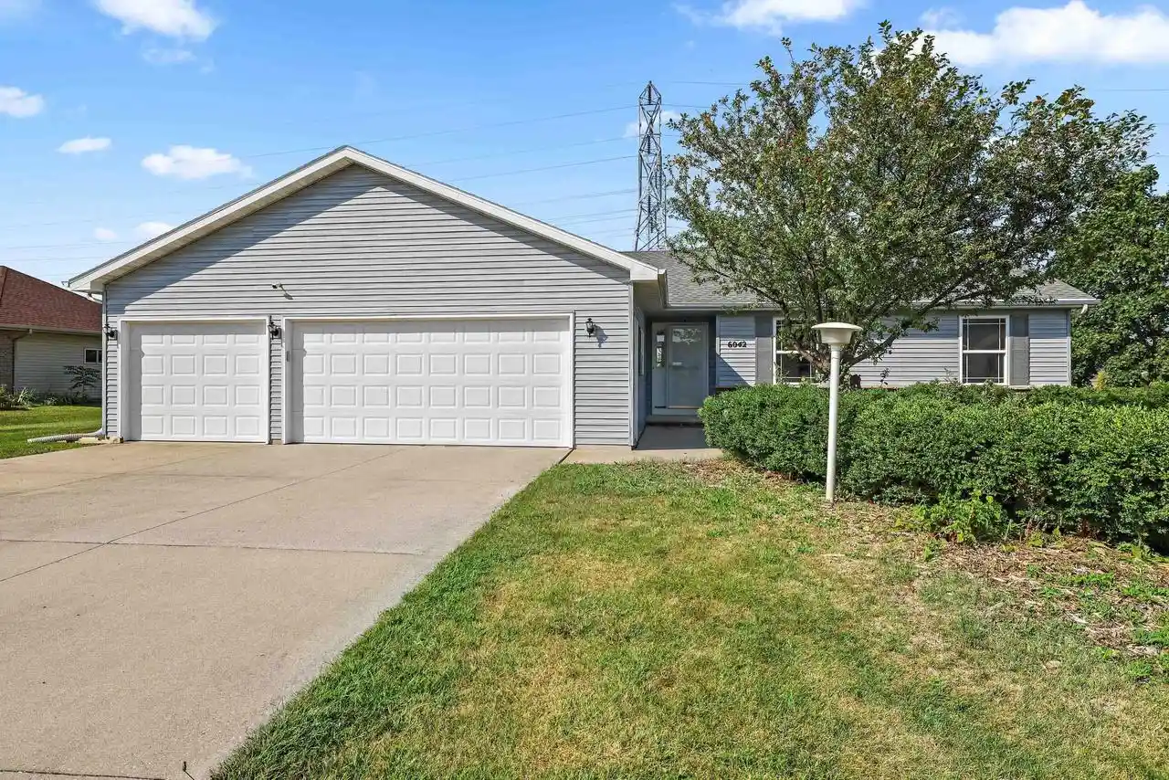 Photo 1 of Single family home for sale at W6042 Greystone Ct, Appleton, WI 54915 | MLS# 50332115 | Listing updated on 2026-09-11