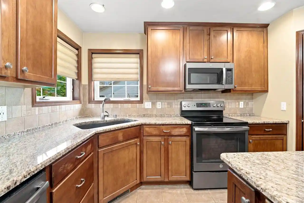 Photo 2 of Single family home for sale at W7252 Dover Ct, Greenville, WI 54942 | MLS# 50332116 | Listing updated on 2026-09-10
