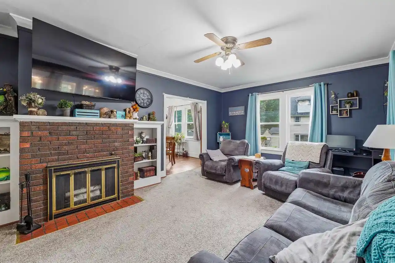 Photo 4 of Single family home for sale at 401 York St, Beaver Dam, WI 53916 | MLS# 2031907 | Listing updated on 2026-09-15