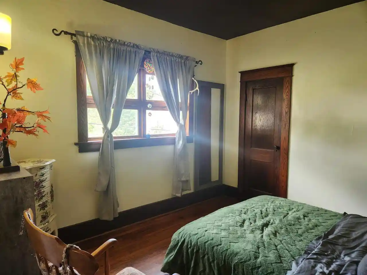 Photo 3 of Single family home for sale at 216 Nassau St, Elroy, WI 53929 | MLS# 2031913 | Listing updated on 2026-09-16