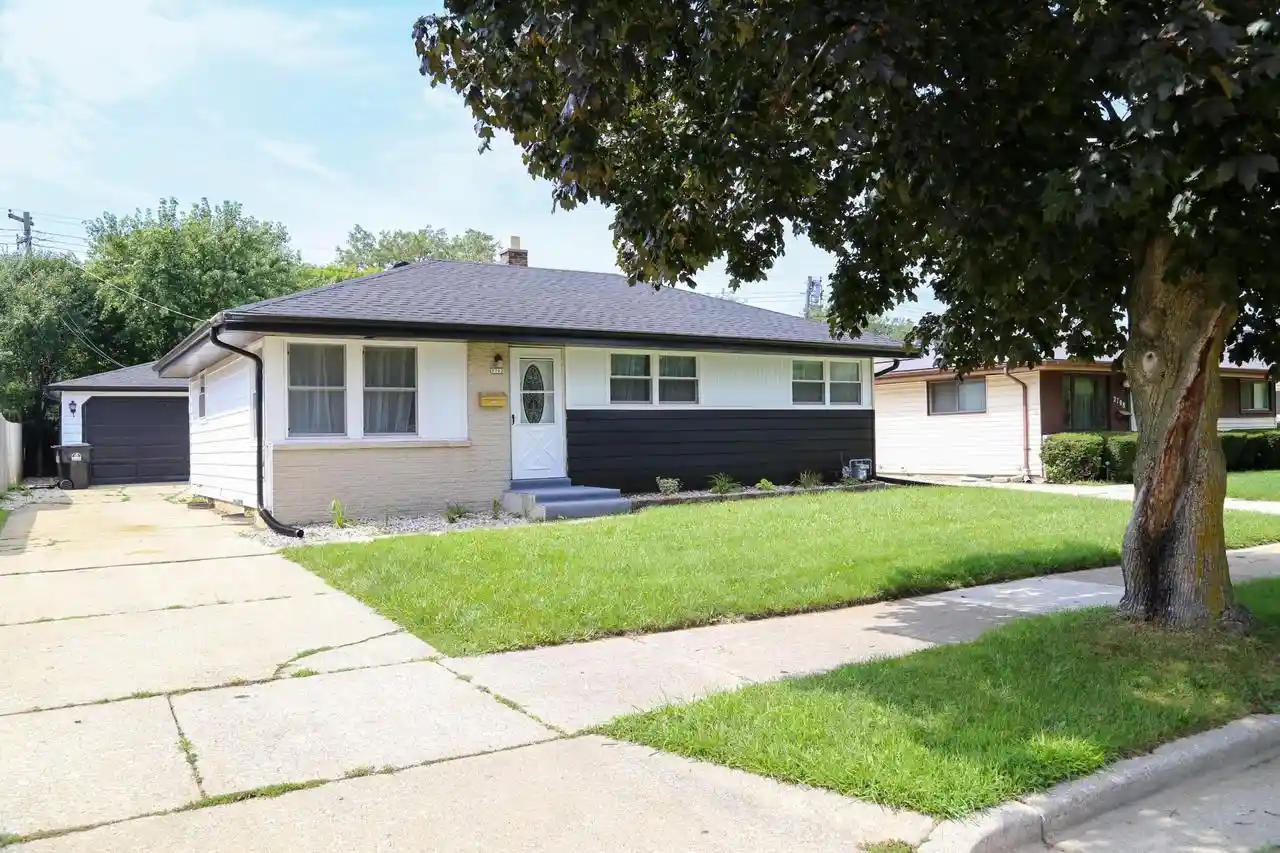 Photo 1 of Single family home for sale at 2702 Loraine Ave, Racine, WI 53404 | MLS# 1978991 | Listing updated on 2026-09-23