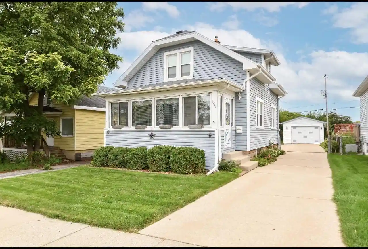 Photo 1 of Single family home for sale at 1247 Illinois St, Racine, WI 53405 | MLS# 1978994 | Listing updated on 2026-09-03