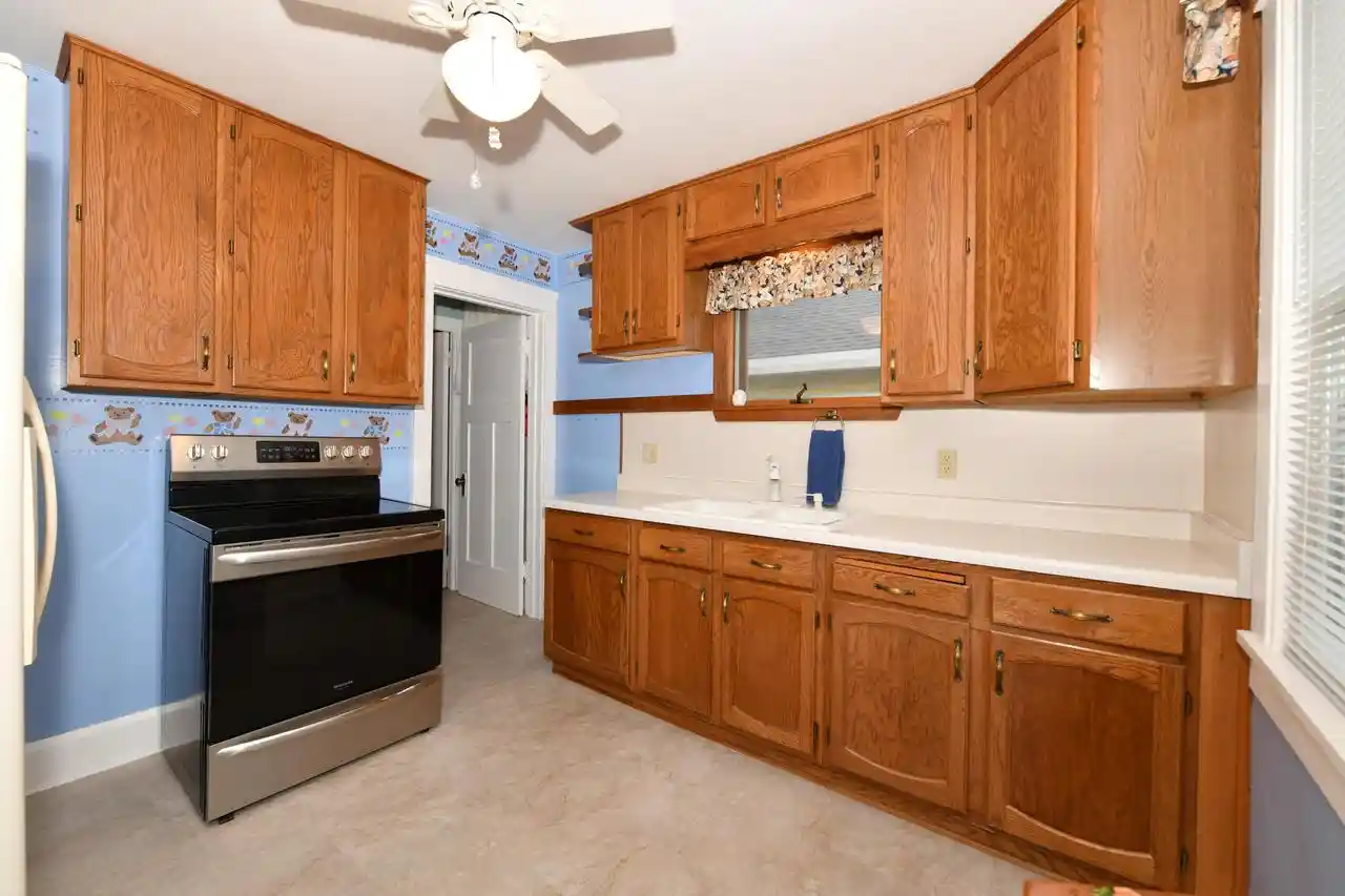 Photo 2 of Single family home for sale at 1247 Illinois St, Racine, WI 53405 | MLS# 1978994 | Listing updated on 2026-09-03